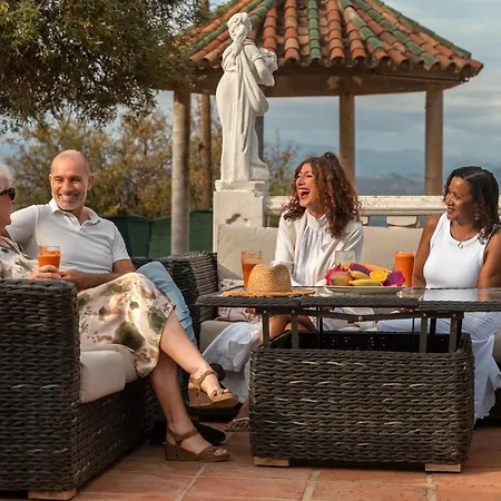 Lodge Bronlara Alhaurín de la Torre