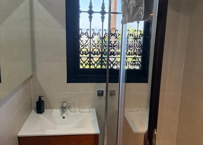 Деревянный коттедж Bronlara